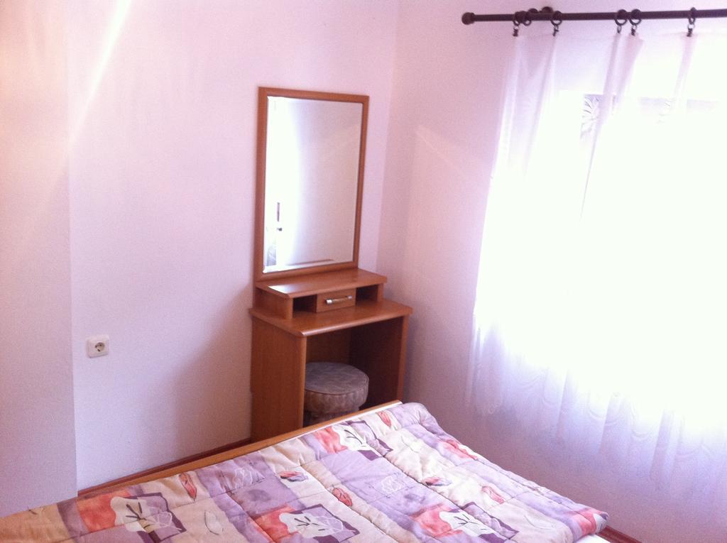 Apartmani Cempres Senj Zengg Szoba fotó