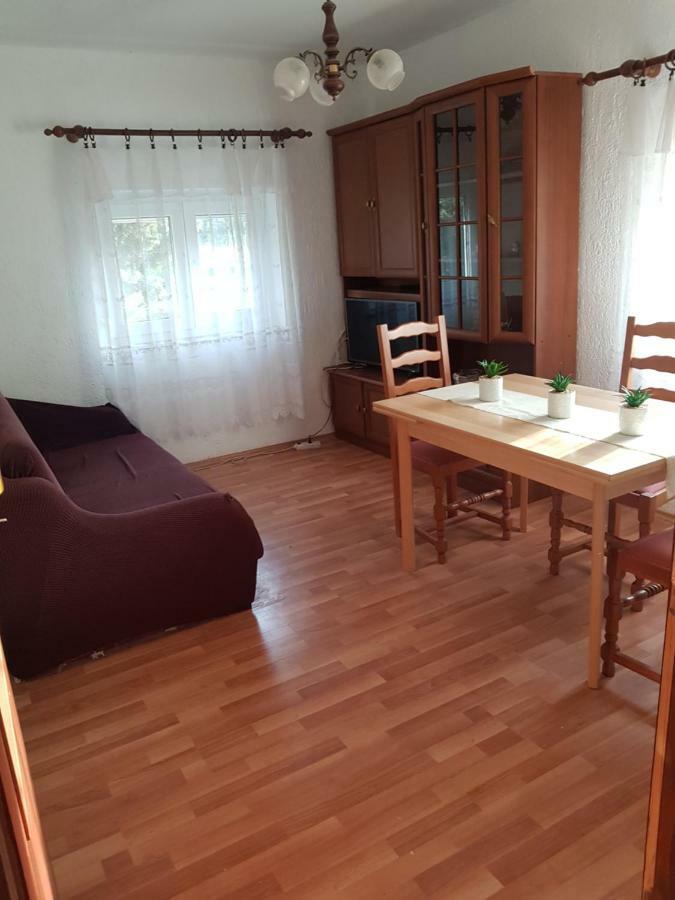 Apartmani Cempres Senj Zengg Kültér fotó